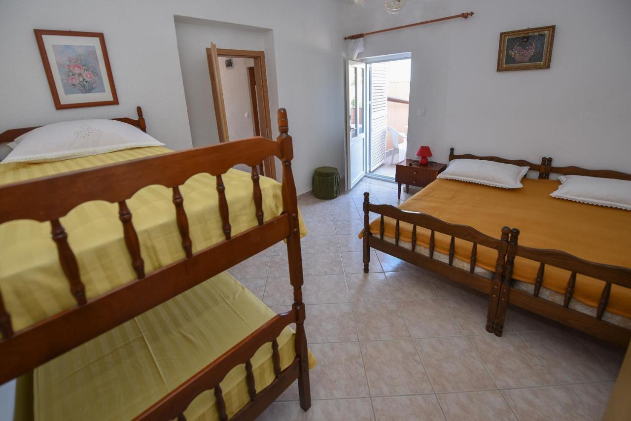 Apartments By The Sea Metajna, Pag - 6522 Zubovici Exterior photo