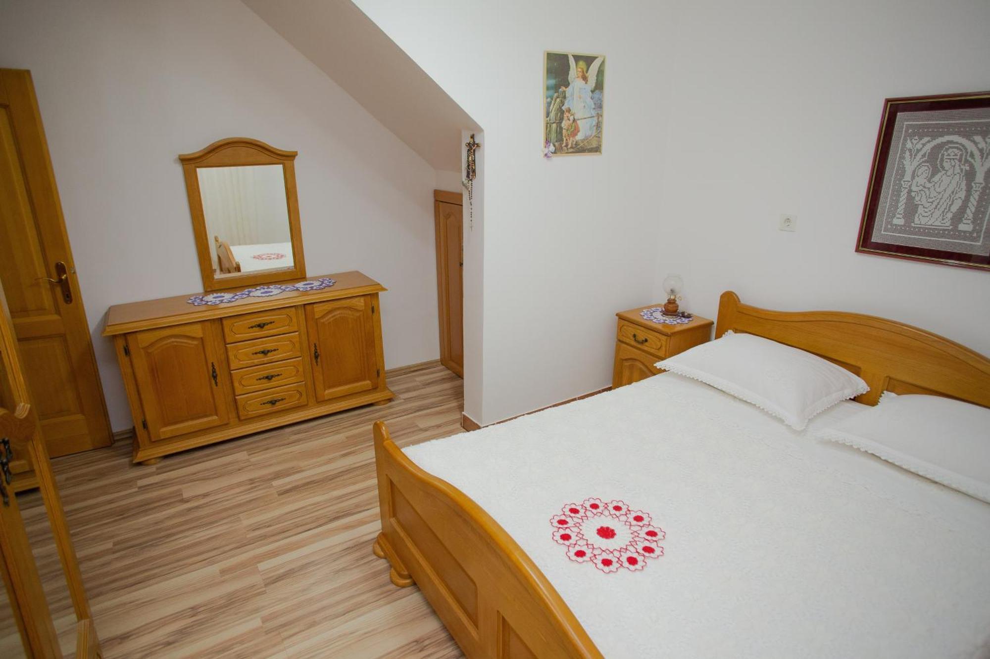 Apartments By The Sea Metajna, Pag - 6522 Zubovici Room photo